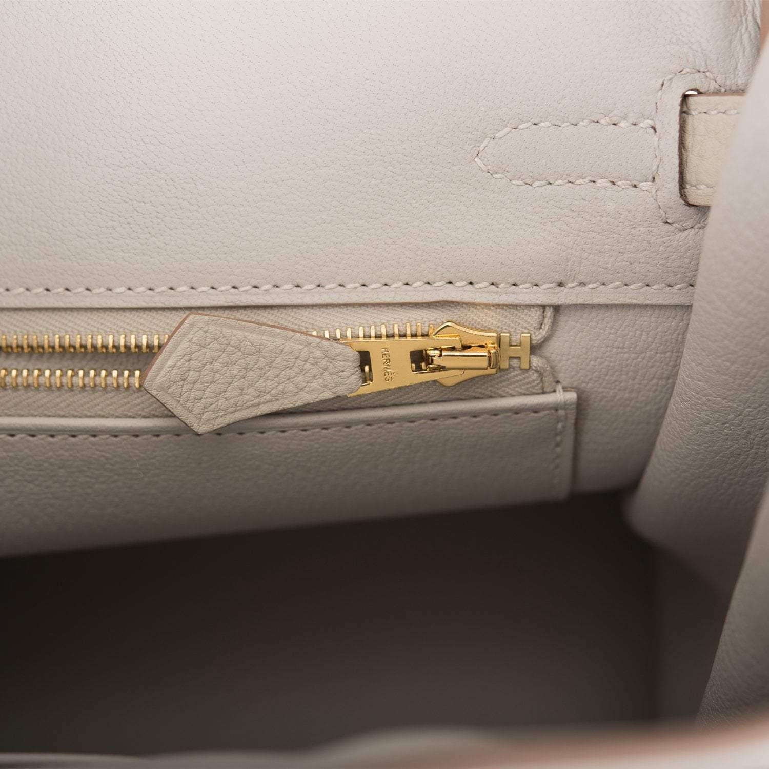 Hermes Birkin 25 Gris Perle Togo Gold Hardware - Image 9