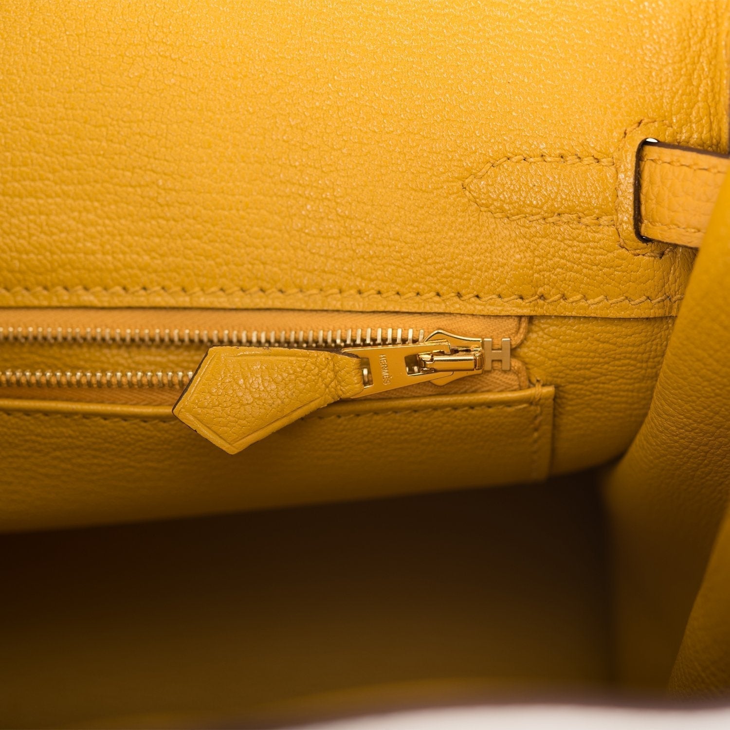 Hermes Horseshoe Stamp (HSS) Bi-Color Craie and Jaune Ambre Togo Birkin 25cm Brushed Gold Hardware - Image 9