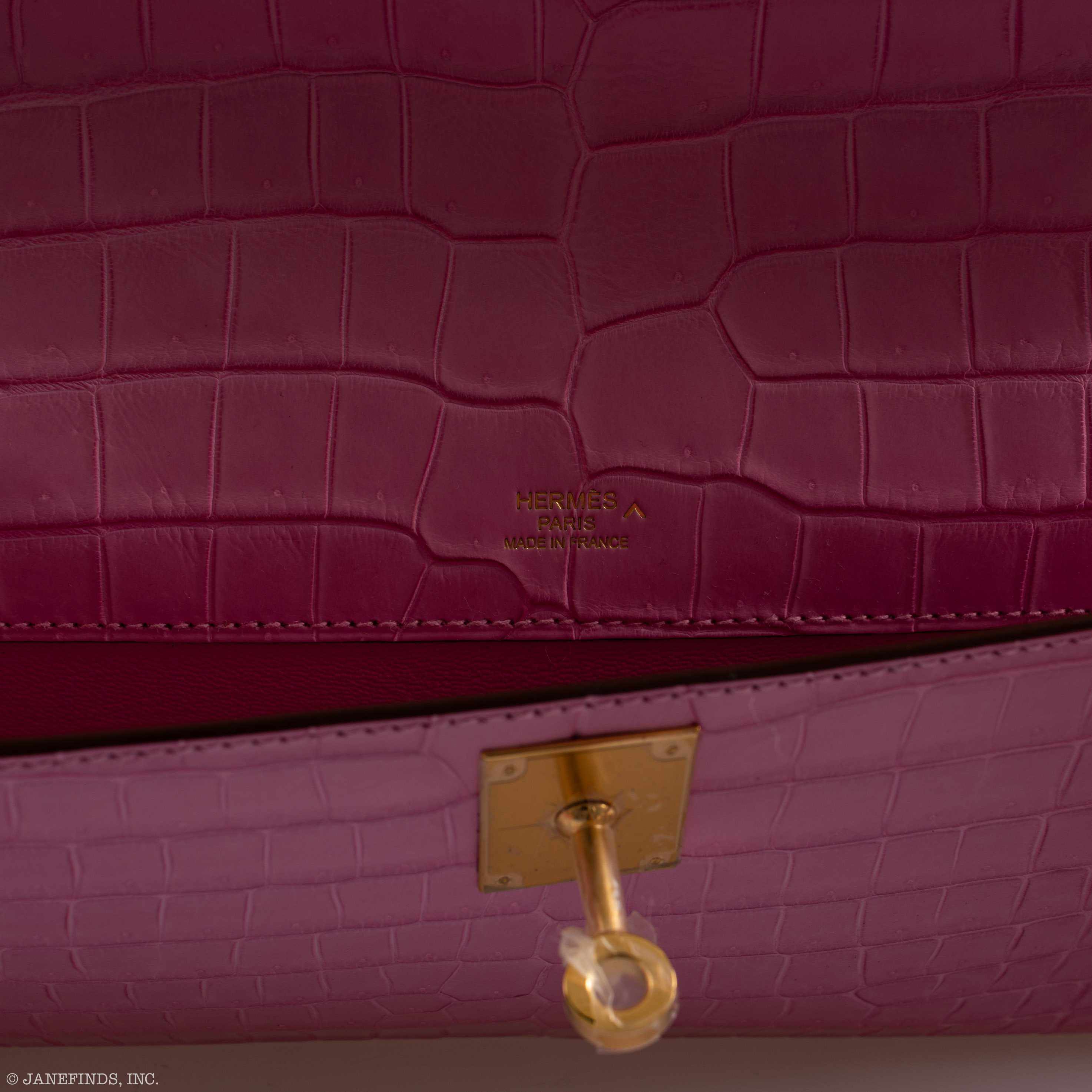 Hermes Kelly Cut Pochette 5P Bubblegum Pink Matte Porosus Crocodile Gold Hardware - 2019, D - Image 4